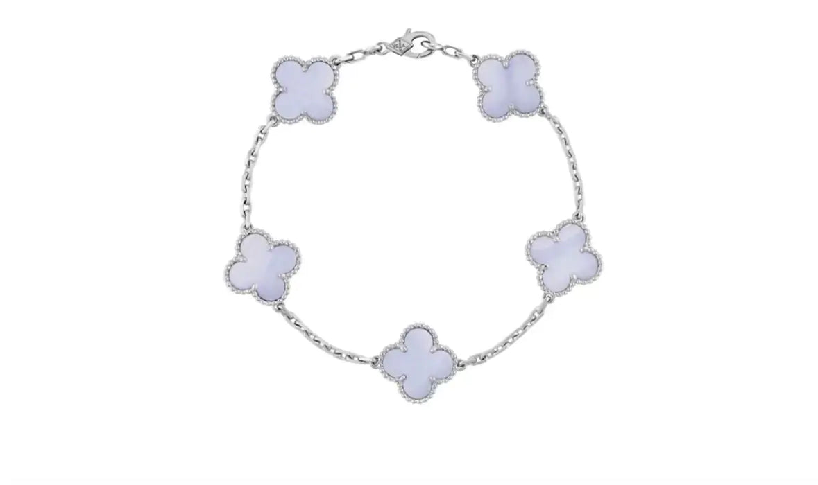 3-piece Clover Jewelry Set with packaging